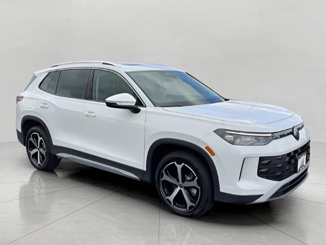 2025 Volkswagen Tiguan Vehicle Photo in Oshkosh, WI 54904