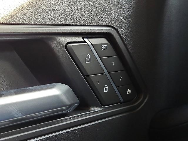 2026 GMC HUMMER EV SUV Vehicle Photo in TREVOSE, PA 19053-4984