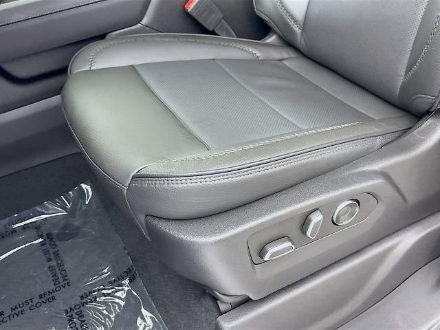 2025 GMC Sierra 3500 HD Vehicle Photo in PUYALLUP, WA 98371-4149