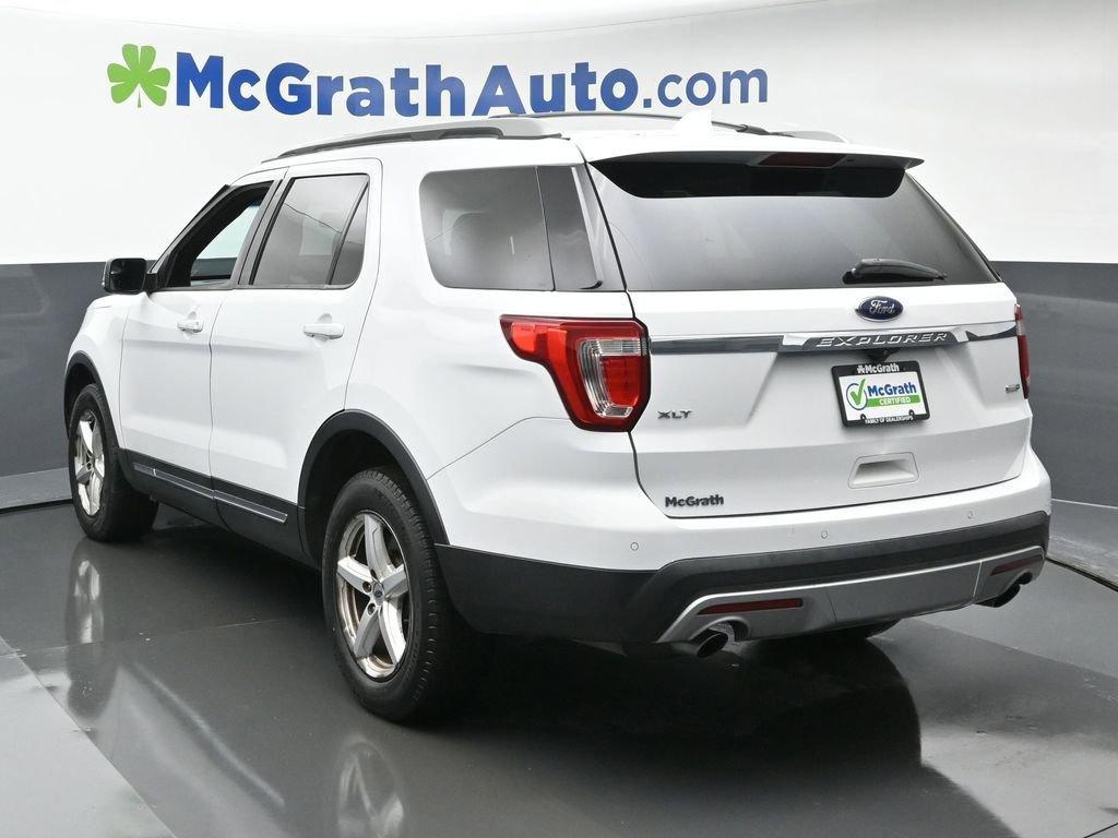 2016 Ford Explorer Vehicle Photo in Cedar Rapids, IA 52402