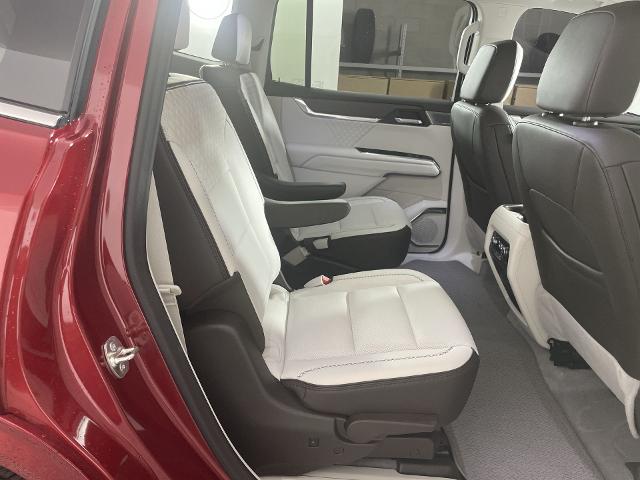 2024 GMC Acadia Vehicle Photo in GILBERT, AZ 85297-0402