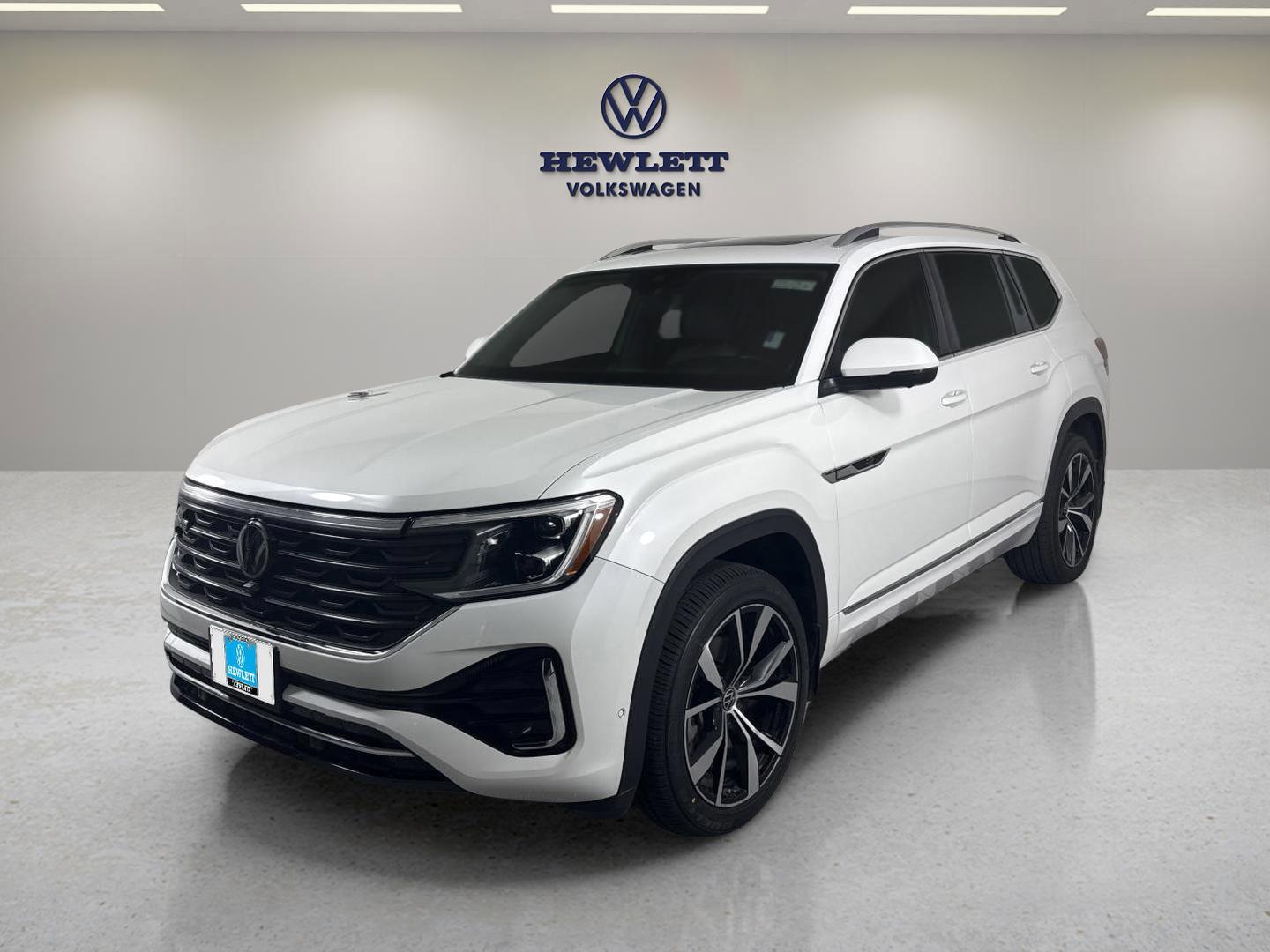 2024 Volkswagen Atlas Vehicle Photo in Georgetown, TX 78626