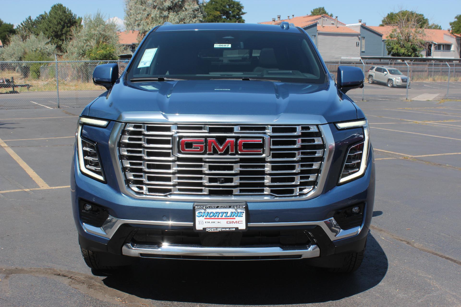 2025 GMC Yukon Vehicle Photo in AURORA, CO 80012-4011