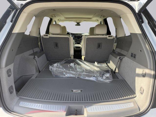 2025 Cadillac XT6 Vehicle Photo in LEOMINSTER, MA 01453-2952