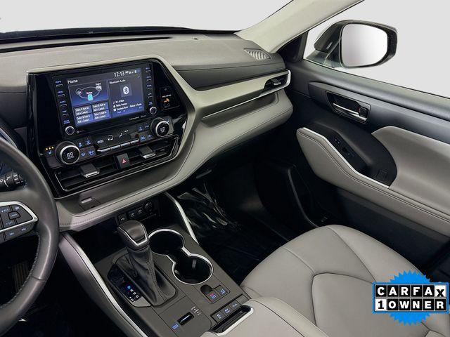 2021 Toyota Highlander Vehicle Photo in Puyallup, WA 98371