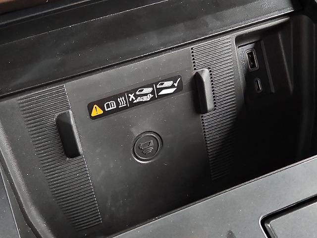 2025 GMC HUMMER EV SUV Vehicle Photo in TREVOSE, PA 19053-4984