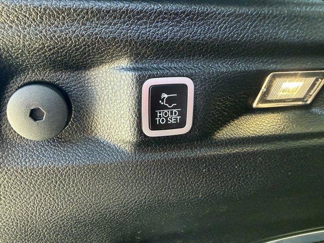 2021 Jeep Grand Cherokee L Vehicle Photo in LEOMINSTER, MA 01453-2952