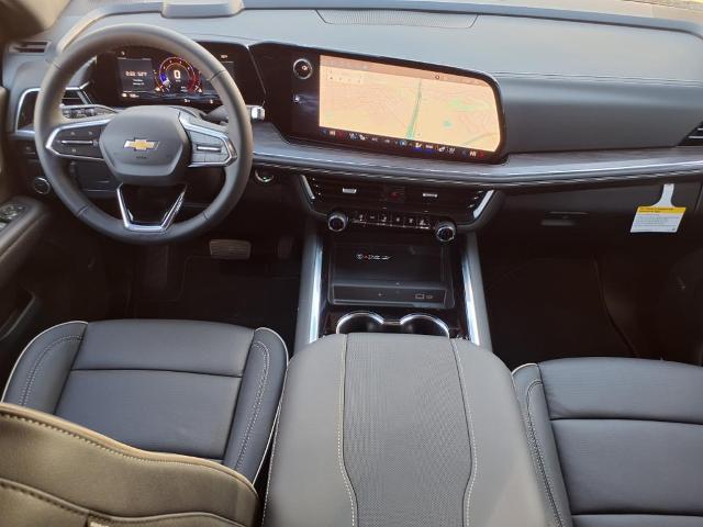 2025 Chevrolet Suburban Vehicle Photo in Denton, TX 76205