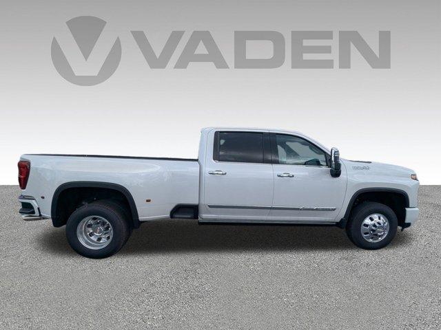 2024 Chevrolet Silverado 3500 HD Vehicle Photo in BRUNSWICK, GA 31525-1881