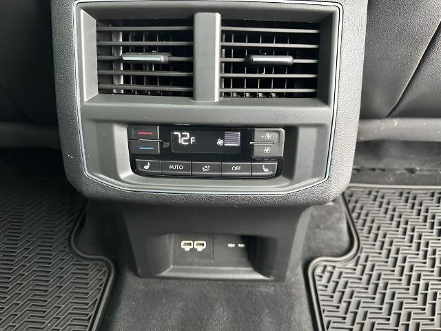 2018 Volkswagen Atlas Vehicle Photo in MANITOWOC, WI 54220-5838