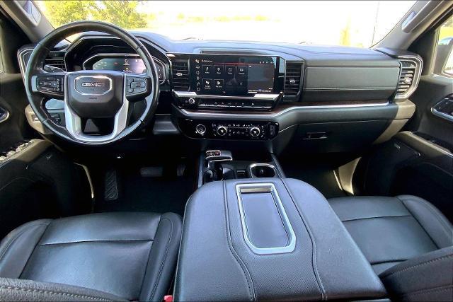 2022 GMC Sierra 1500 Vehicle Photo in TOPEKA, KS 66609-0000