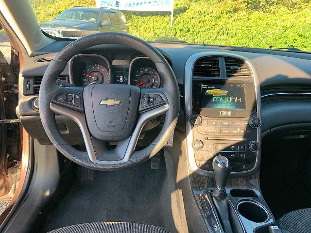 2015 Chevrolet Malibu Vehicle Photo in MOON TOWNSHIP, PA 15108-2571