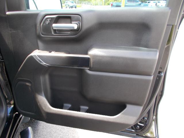 2021 Chevrolet Silverado 1500 Vehicle Photo in LOWELL, MA 01852-4336