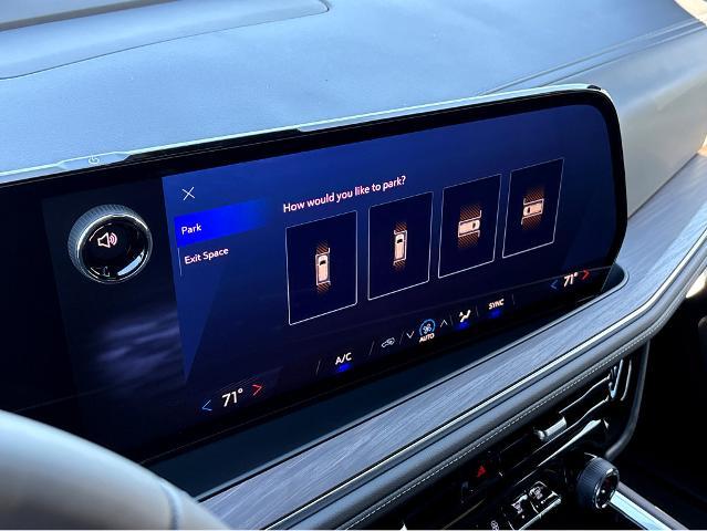 2025 Chevrolet Tahoe Vehicle Photo in BEAUFORT, SC 29906-4218