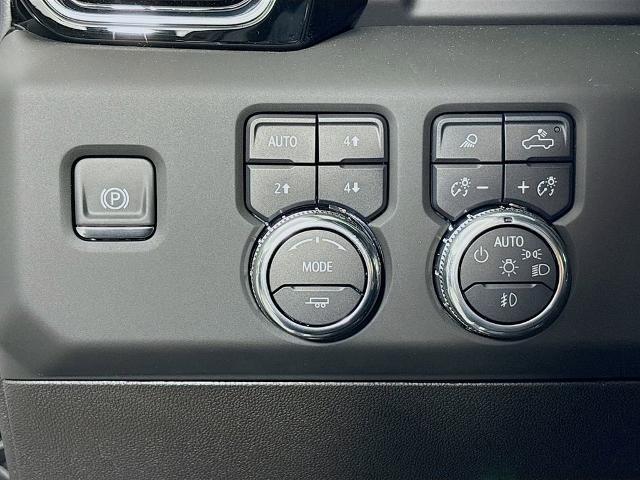 2025 GMC Sierra 3500 HD Vehicle Photo in PUYALLUP, WA 98371-4149