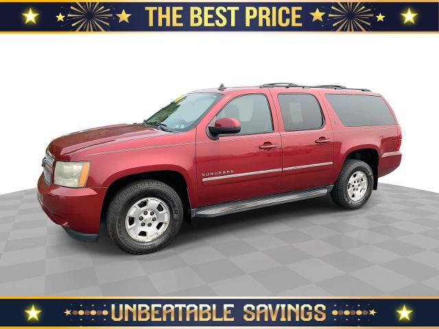2011 Chevrolet Suburban Vehicle Photo in MOON TOWNSHIP, PA 15108-2571