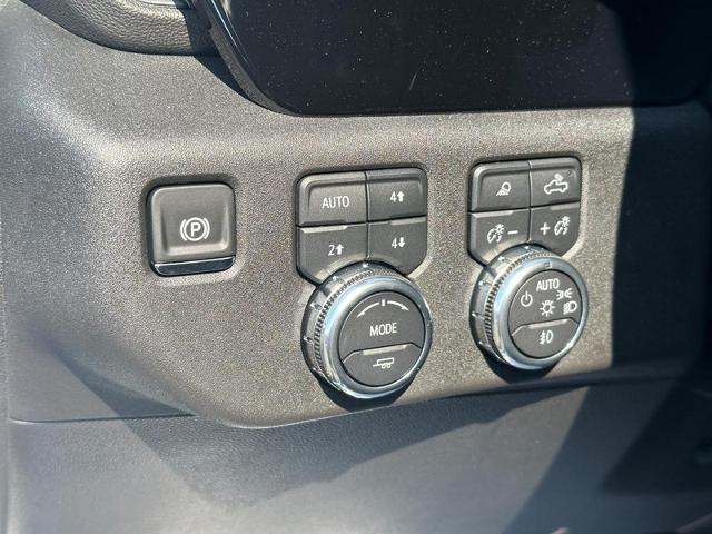 2025 GMC Sierra 2500 HD Vehicle Photo in COLUMBIA, MO 65203-3903