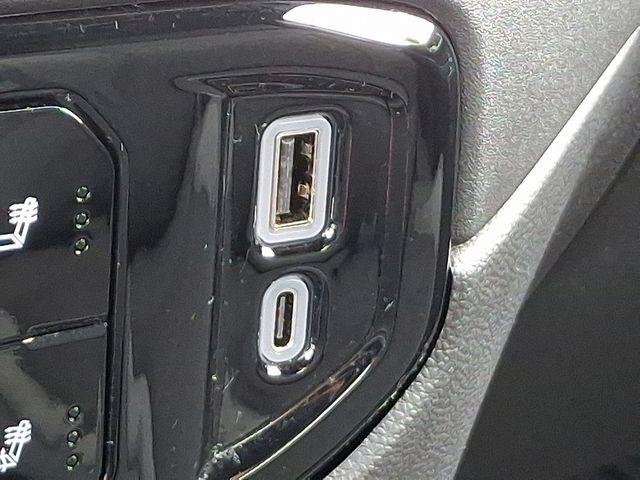 2024 Chevrolet Silverado 1500 Vehicle Photo in DANBURY, CT 06810-5034