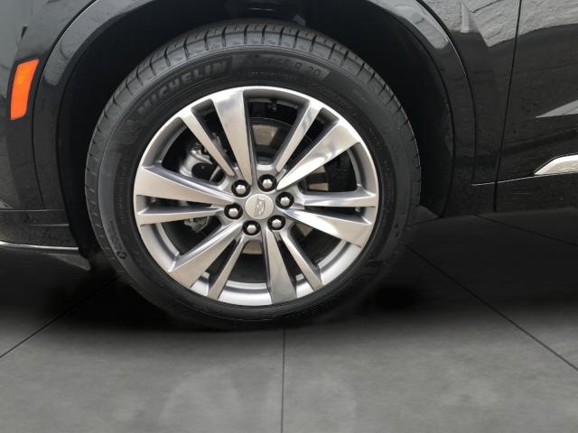 2025 Cadillac XT6 Vehicle Photo in GREEN BAY, WI 54303-3330