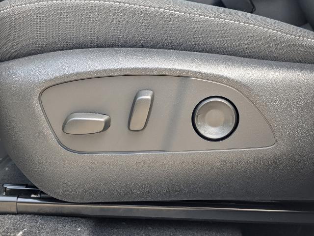 2025 Chevrolet Traverse Vehicle Photo in BEAUFORT, SC 29906-4218