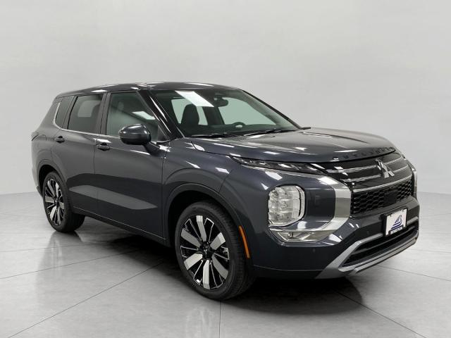 2025 Mitsubishi Outlander Vehicle Photo in Neenah, WI 54956