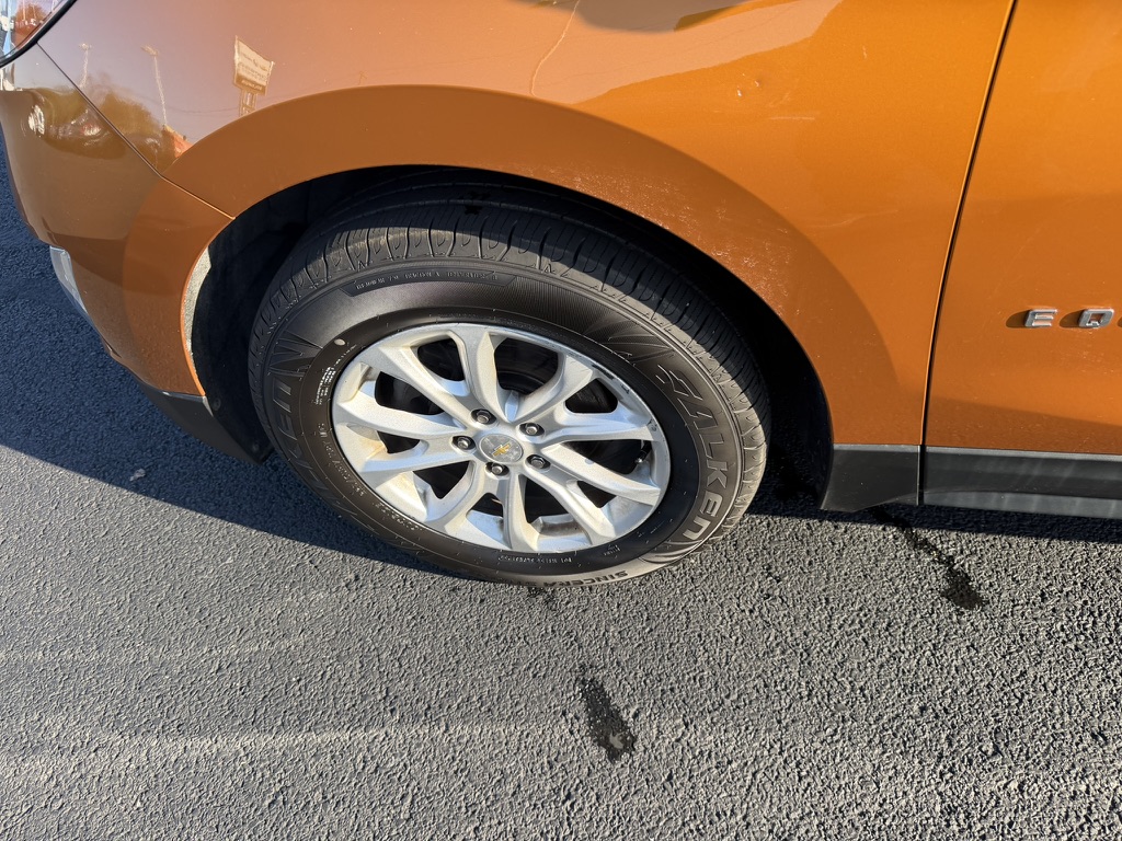 2019 Chevrolet Equinox photo 16 of 36