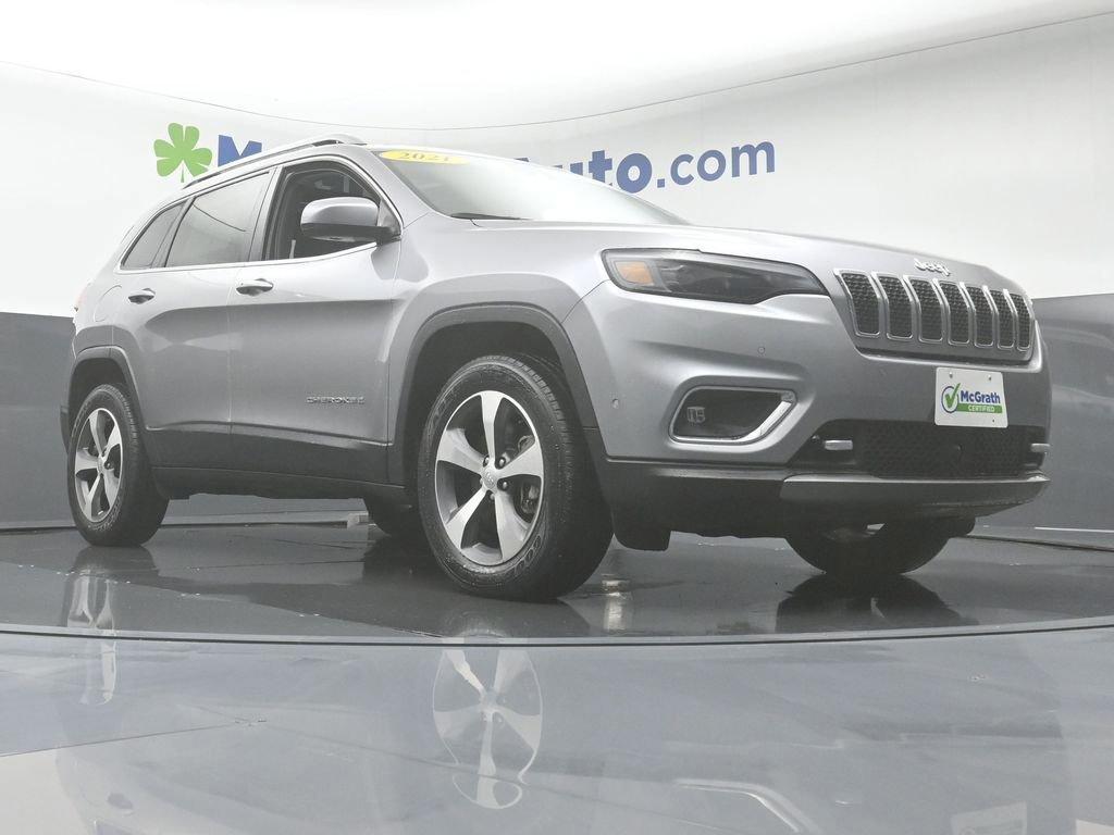 2021 Jeep Cherokee Vehicle Photo in Cedar Rapids, IA 52402