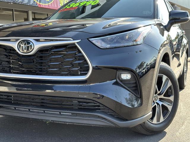 2022 Toyota Highlander Vehicle Photo in Tucson, AZ 85712