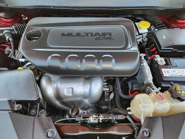 2019 Jeep Cherokee Vehicle Photo in DENTON, TX 76210-9321