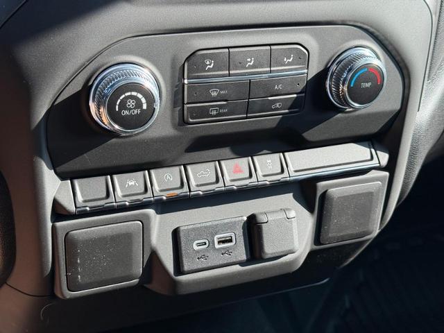 2026 GMC Sierra 1500 Vehicle Photo in COLUMBIA, MO 65203-3903
