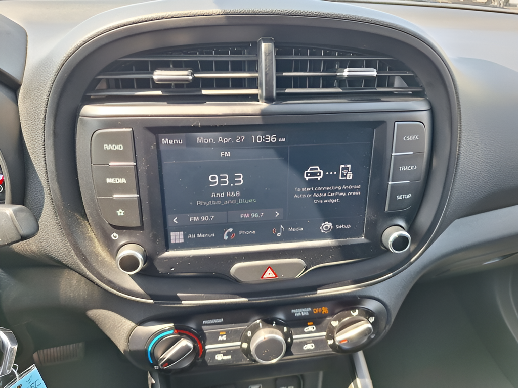 2022 Kia Soul LX - 11