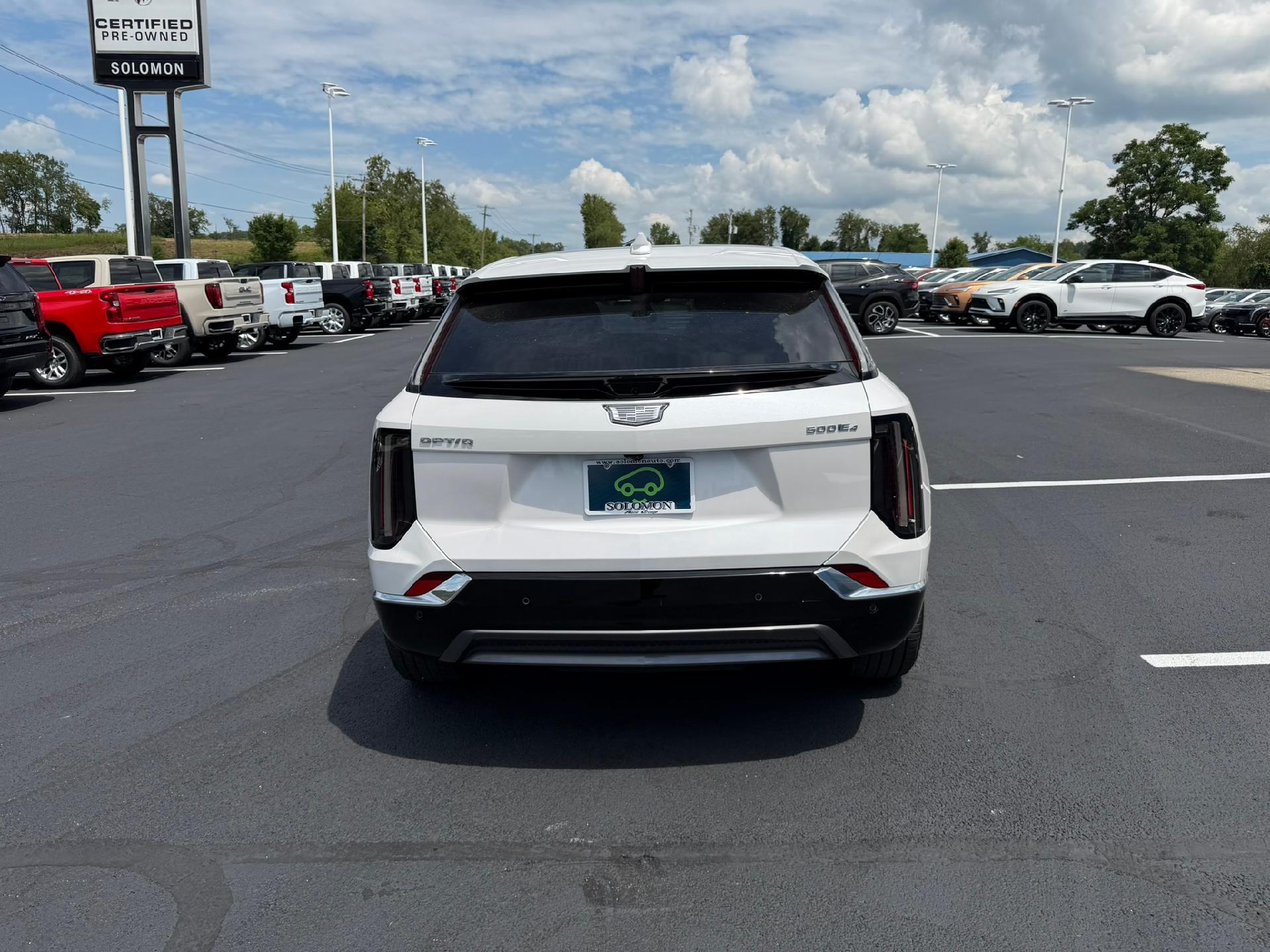 2025 Cadillac OPTIQ Luxury 1 - 4