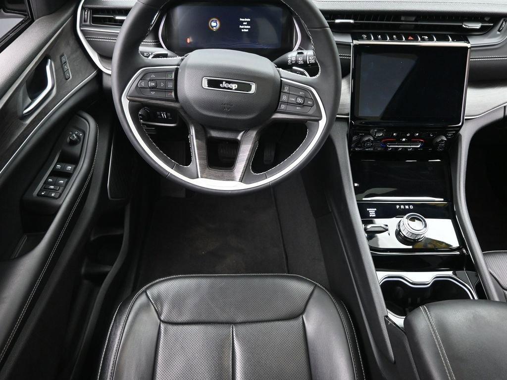 2023 Jeep Grand Cherokee Vehicle Photo in Cedar Rapids, IA 52402