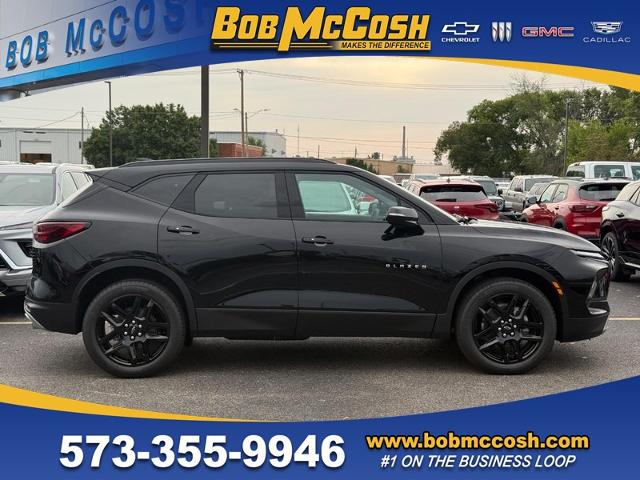 2025 Chevrolet Blazer Vehicle Photo in COLUMBIA, MO 65203-3903