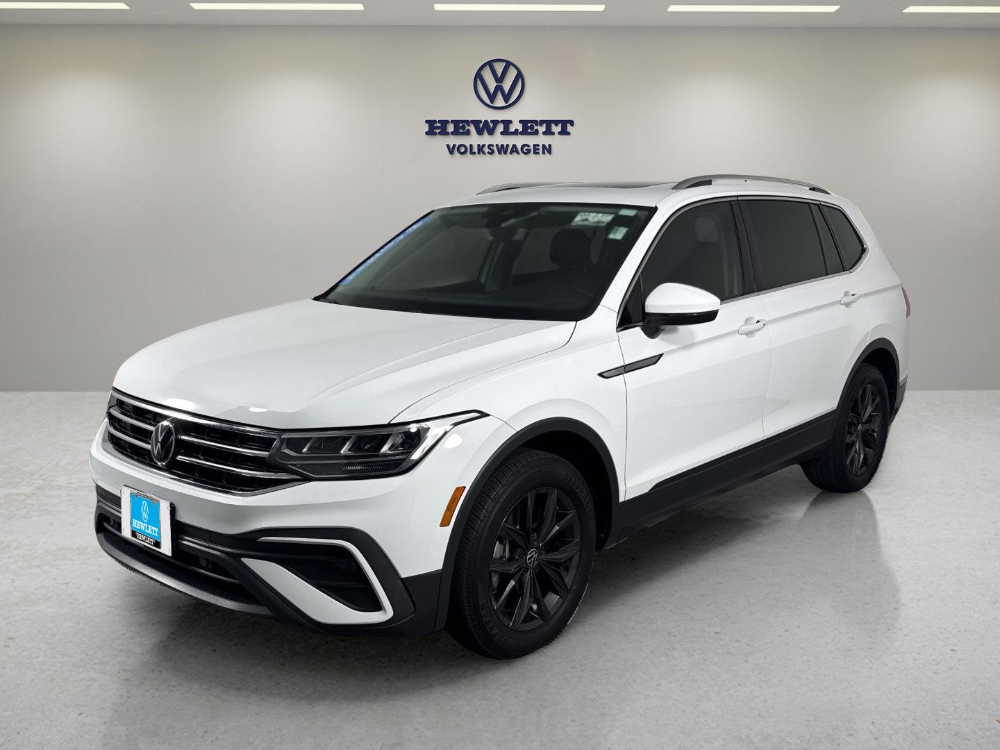 2024 Volkswagen Tiguan Vehicle Photo in Georgetown, TX 78626