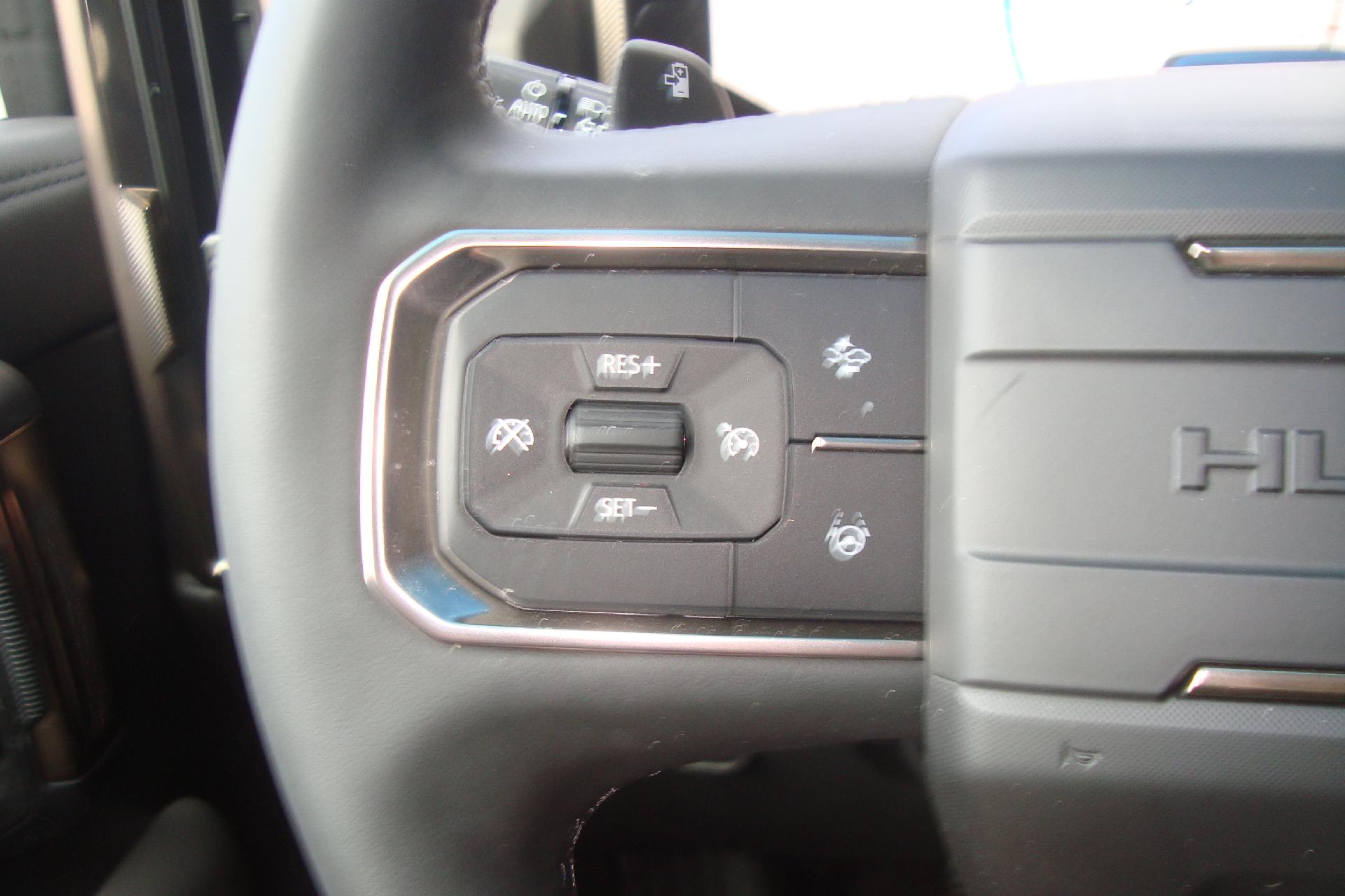 2025 GMC HUMMER EV Pickup Vehicle Photo in PORTSMOUTH, NH 03801-4196