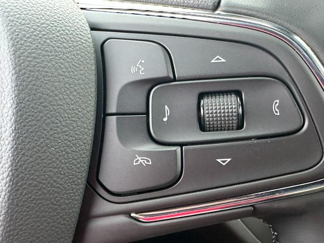 2025 Buick Envista Vehicle Photo in COLUMBIA, MO 65203-3903