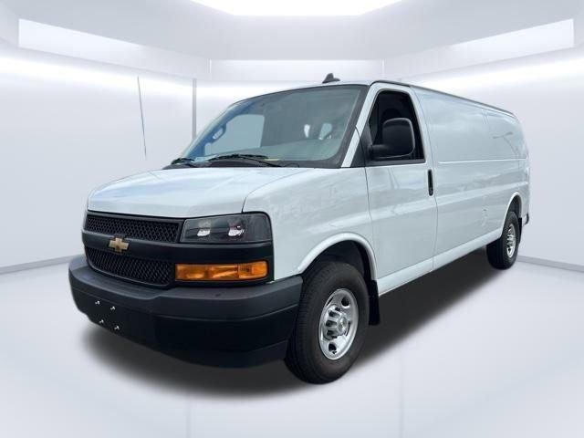 2025 Chevrolet Express Cargo 2500 Vehicle Photo in SAINT CLAIRSVILLE, OH 43950-8512