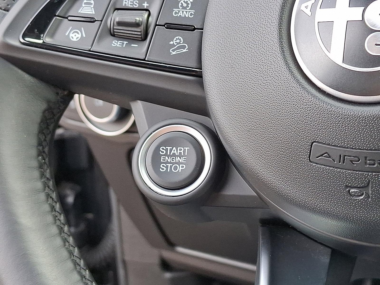 2022 Alfa Romeo Stelvio Vehicle Photo in Willow Grove, PA 19090