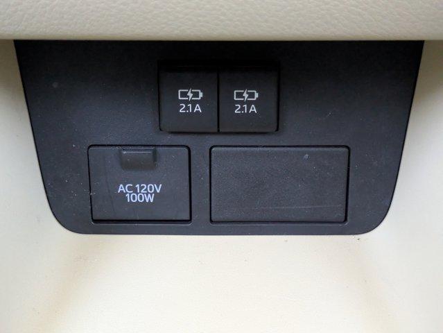 2019 Toyota Highlander Vehicle Photo in BRUNSWICK, GA 31525-1881