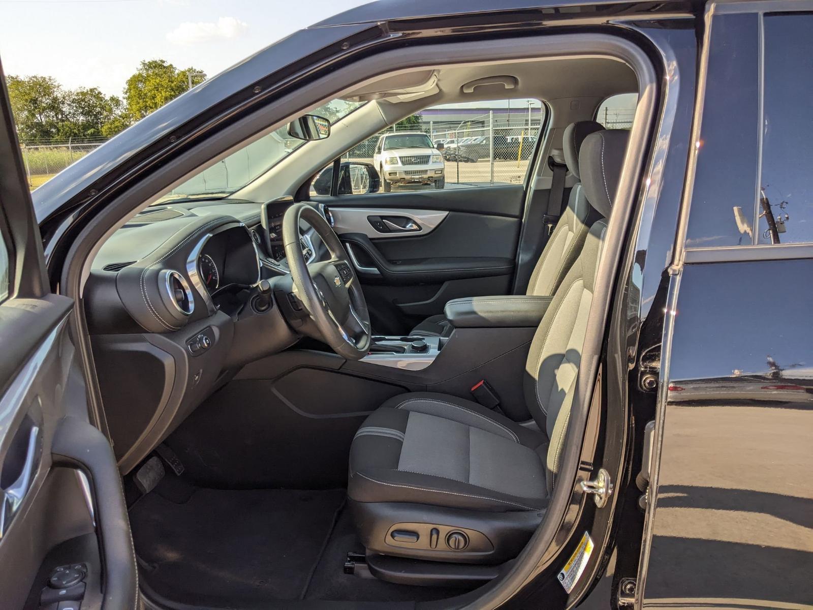 2024 Chevrolet Blazer Vehicle Photo in Seguin, TX 78155