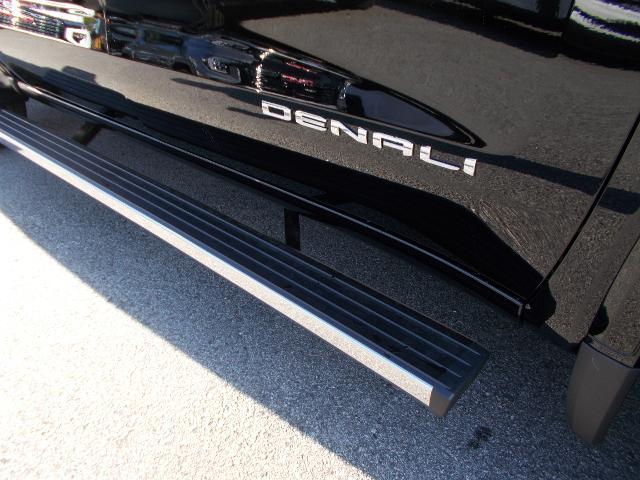 2026 GMC Sierra 1500 Vehicle Photo in LOWELL, MA 01852-4336