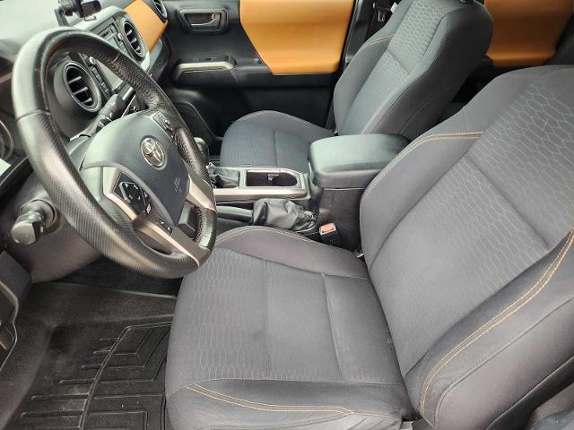 2016 Toyota Tacoma Vehicle Photo in DENTON, TX 76210-9321