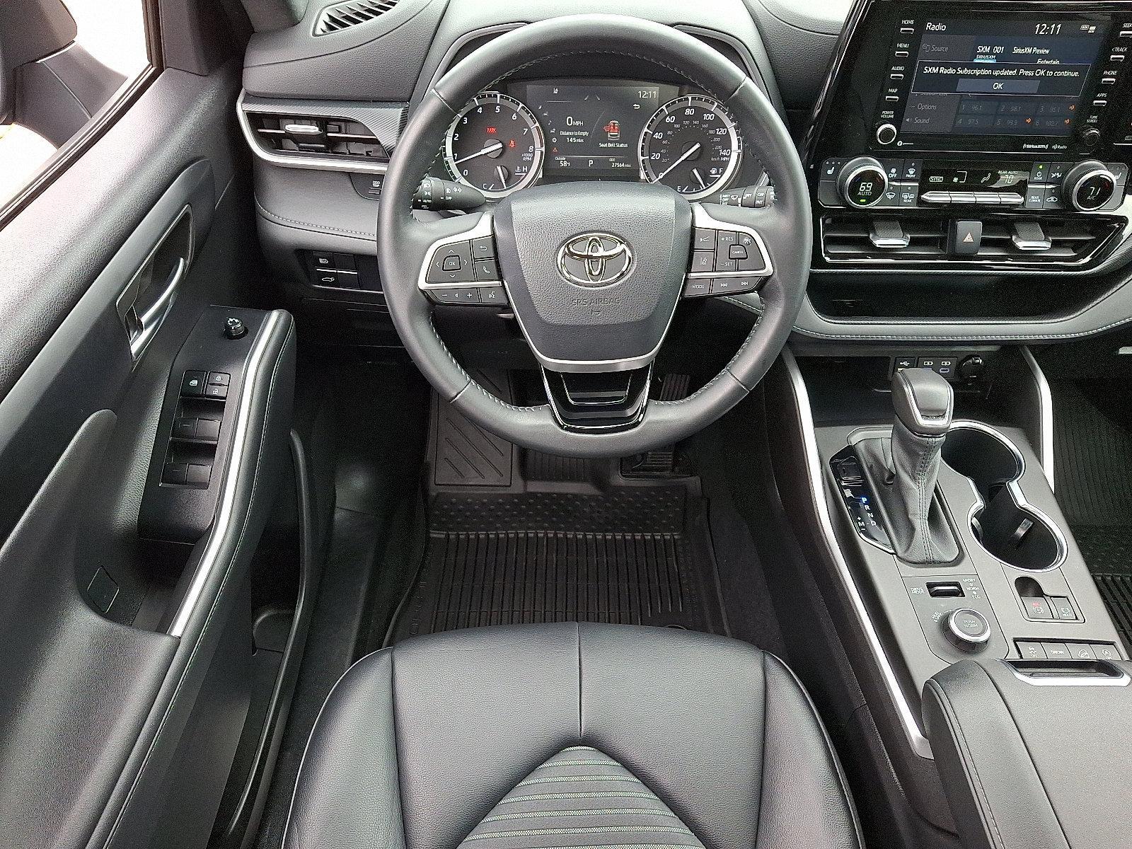 2022 Toyota Highlander Vehicle Photo in BETHLEHEM, PA 18017-9401