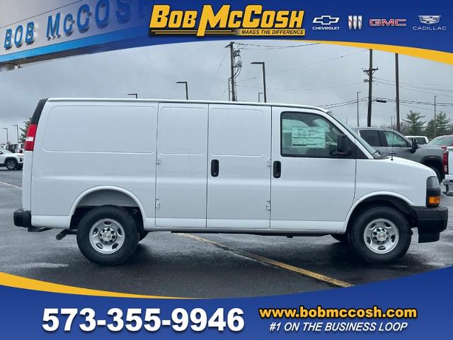 2025 Chevrolet Express Cargo 2500 Vehicle Photo in COLUMBIA, MO 65203-3903