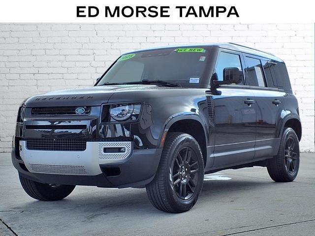 2025 Defender Vehicle Photo in Tampa, FL 33612