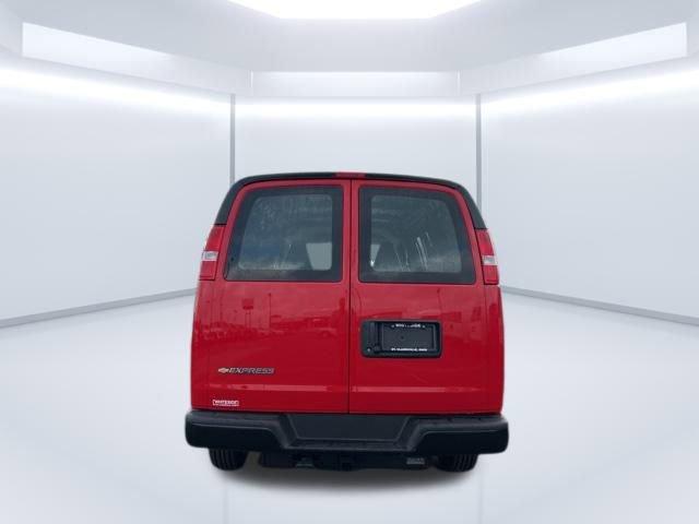 2025 Chevrolet Express Cargo 2500 Vehicle Photo in SAINT CLAIRSVILLE, OH 43950-8512