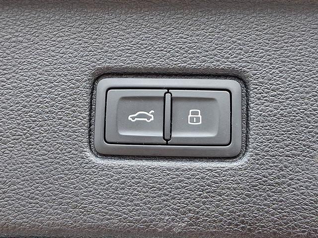 2019 Audi Q7 Vehicle Photo in DANBURY, CT 06810-5034