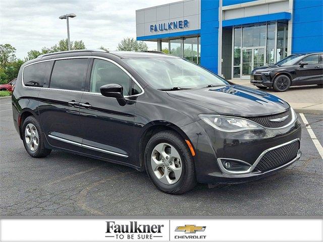 2017 Chrysler Pacifica Vehicle Photo in LANCASTER, PA 17601-0000