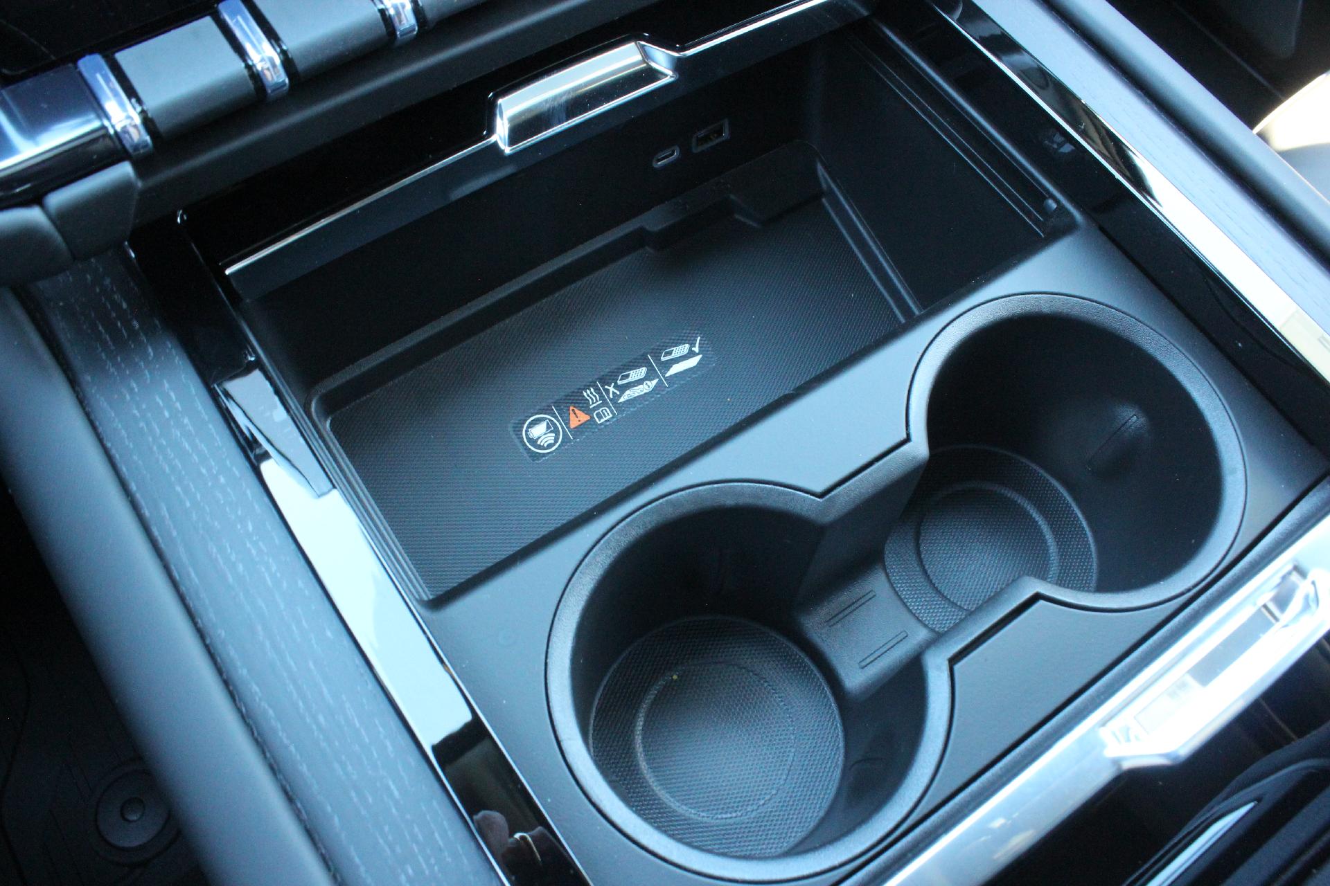 2026 GMC Yukon XL Vehicle Photo in AURORA, CO 80012-4011